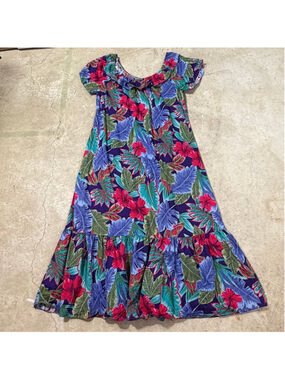 Vintage Hilo Hattie Maxi Dress Women’s Size 1X Purple Red Floral Hawaiian Tropic
